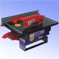 DEDRA Pilarka do drewna DED7737 800W 200mm