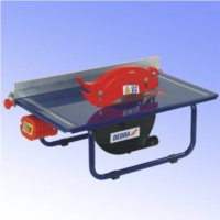 DEDRA Pilarka do drewna DED7736 600W 200mm